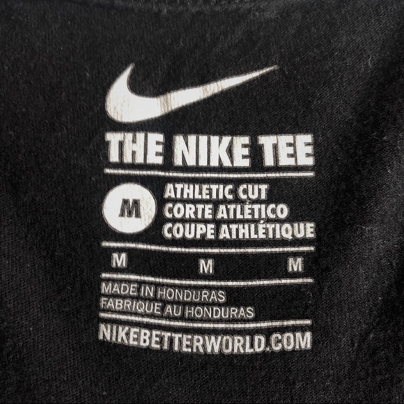 Size M, Nike, Tee - Picture 3 of 3